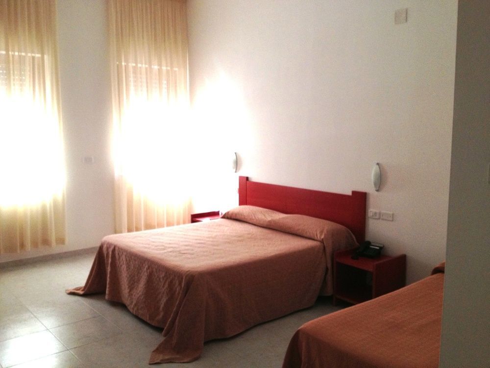 Delle Hotel