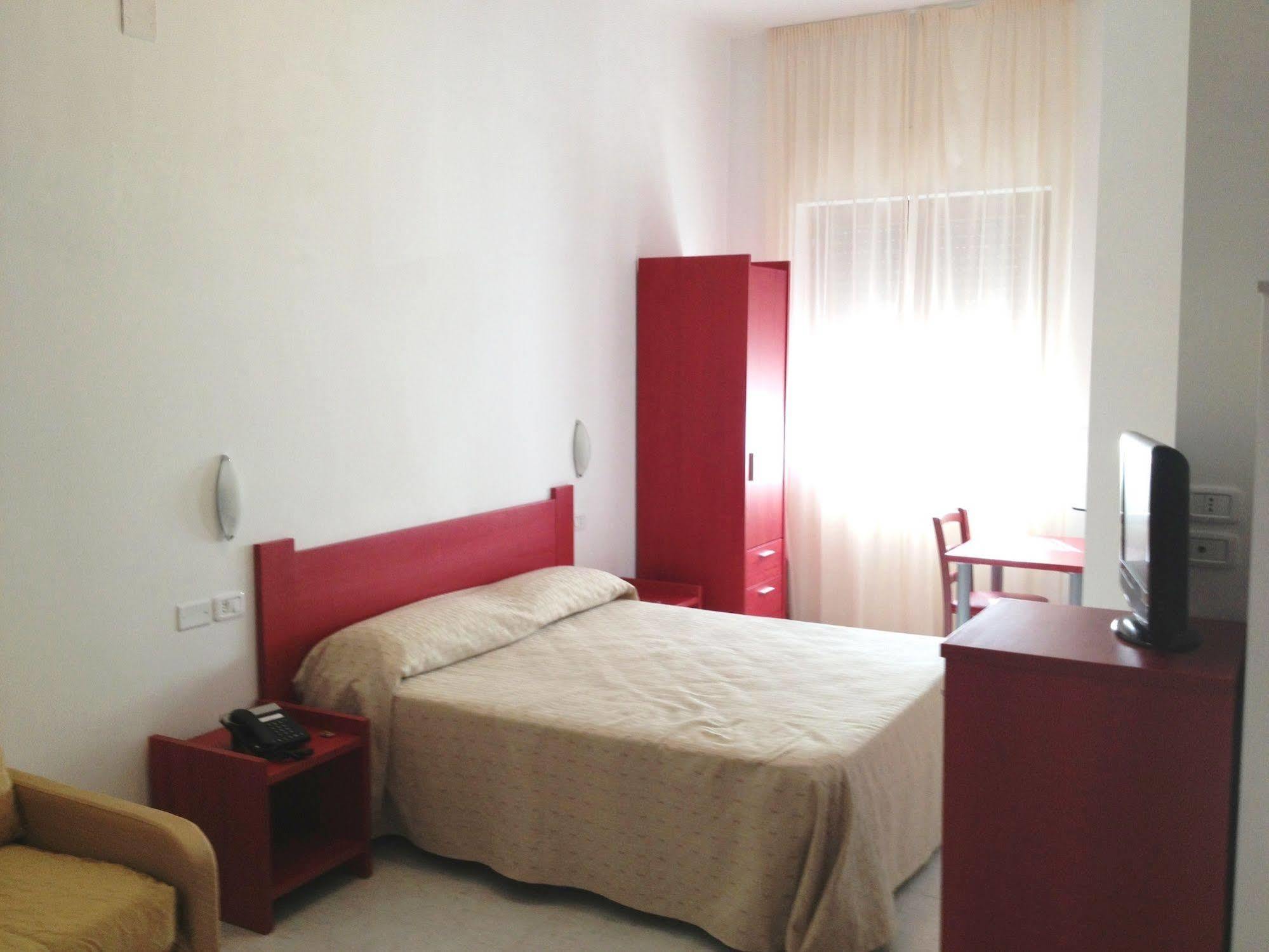Delle Hotel