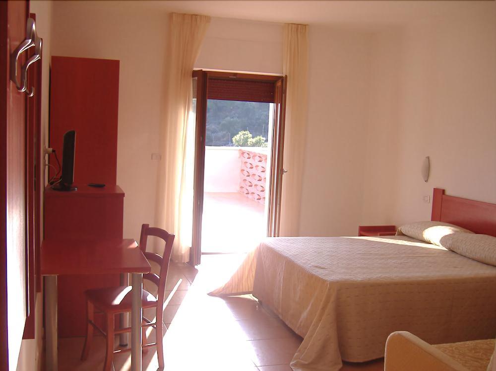 Hotel Delle 4*